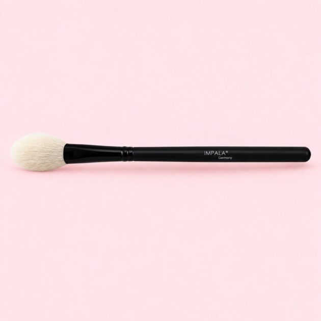 IMPALA Highlighter Fan Brush